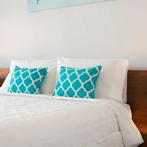 Apartment Living At Island Pine Blse, George Town